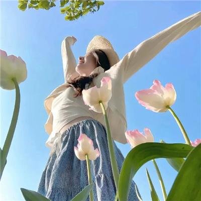 滑板女孩
